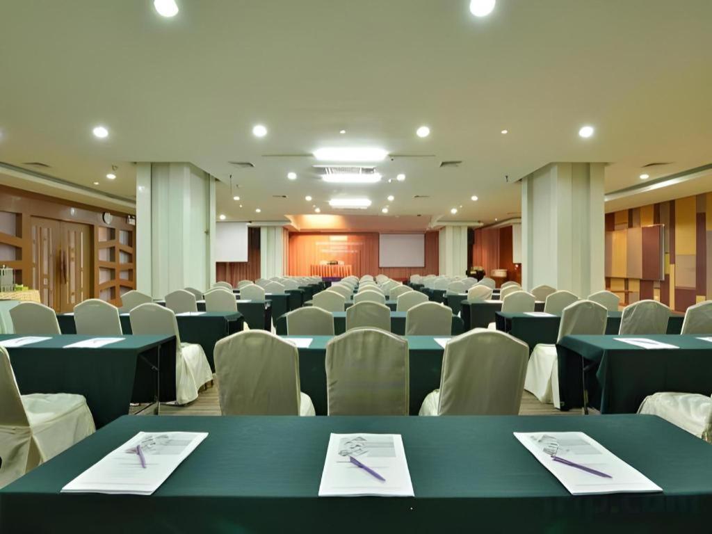 Hip Hotel 3*