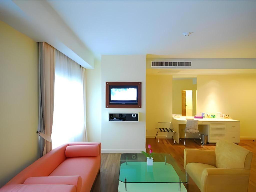 Hip Hotel 3*