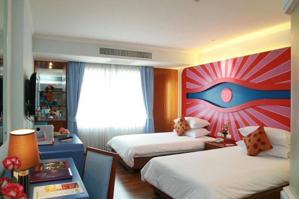 Hotel Hip 3*